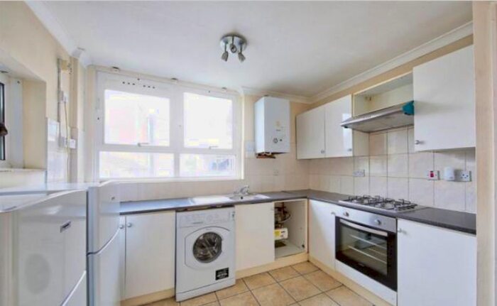2 Bedroom Terraced House To Rent In Larkspur Close, South Ockendon, RM15