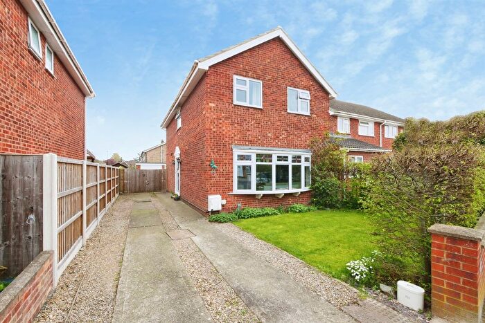 4 Bedroom Detached House For Sale In Greenshaw Drive, Haxby, York, YO32