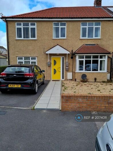 2 Bedroom Flat To Rent In Orchard Vale, Bristol, BS15