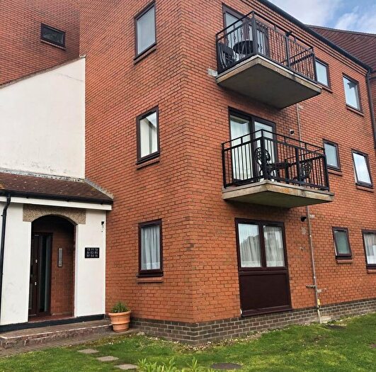 2 Bedroom Flat To Rent In Ferry Road, Southsea, PO4