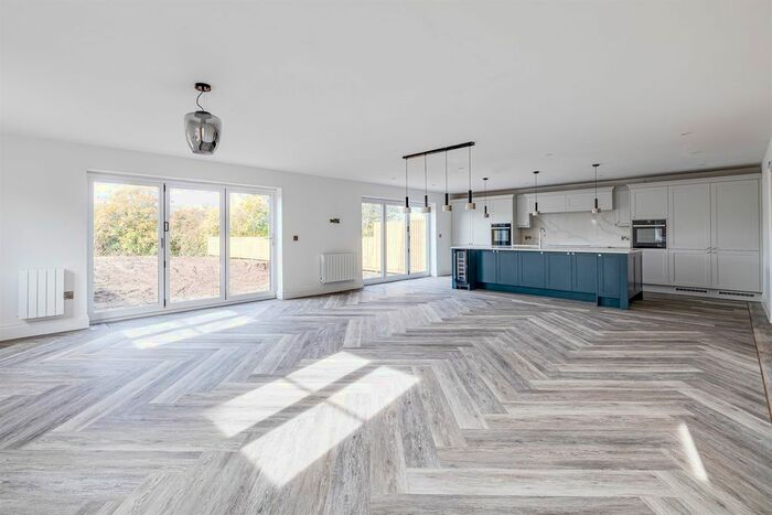 5 Bedroom Mews House For Sale In Inglewood Farm, Walleys Green, Minshull Vernon, Middlewich, CW10