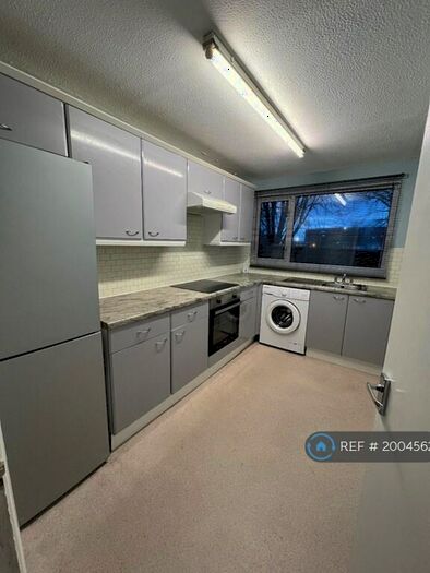 2 Bedroom Flat To Rent In Chester Street, Reading, RG30