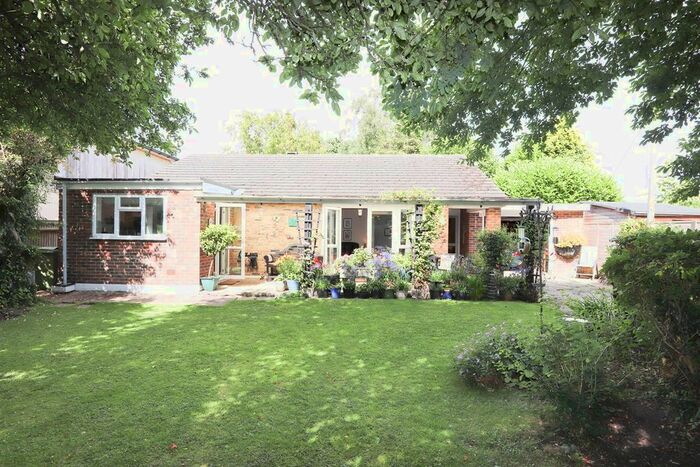 3 Bedroom Bungalow For Sale In Morgay Wood Lane, Three Oaks, TN35