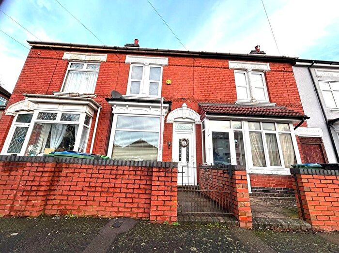 3 Bedroom Terraced House For Sale In Linden Road, Smethwick, West Midlands, B66