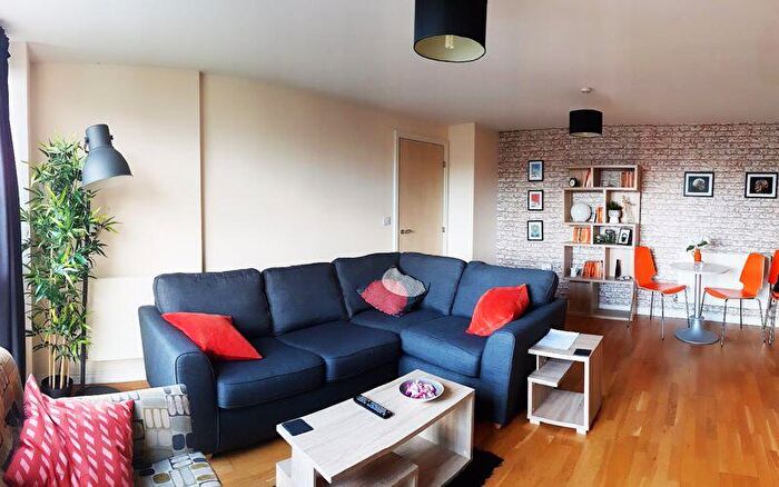 1 Bedroom Detached House To Rent In Regent Street, Brighton, BN1