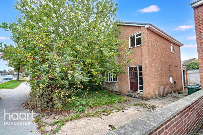 3 Bedroom Detached House For Sale In Brecks Lane, Kirk Sandall, Doncaster, DN3