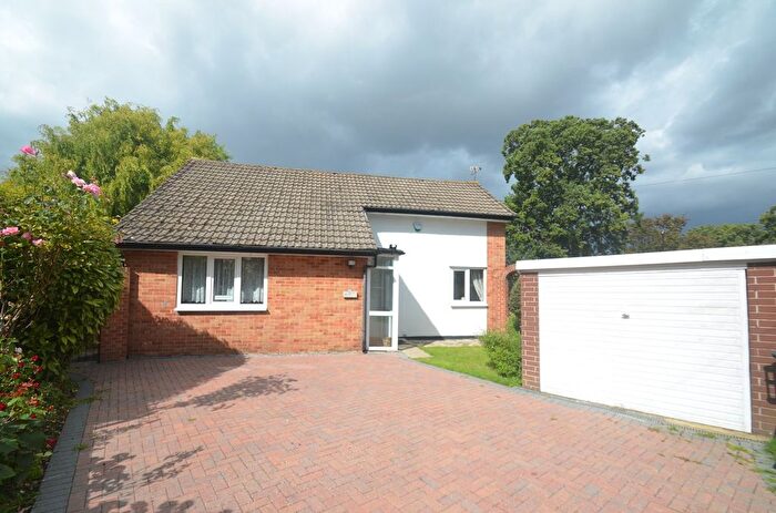 4 Bedroom Detached House For Sale In Orchard Avenue, Shirley, Croydon, CR0