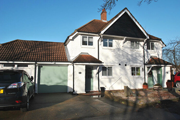 3 Bedroom Semi-Detached House To Rent In Alban Road, Letchworth Garden City, SG6
