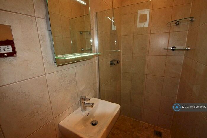 1 Bedroom Flat To Rent In Botanics, Glasgow, G20