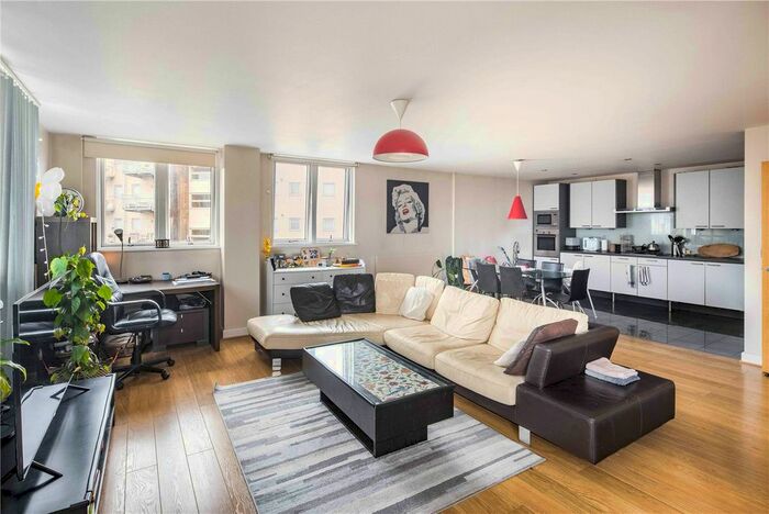 2 Bedroom Flat To Rent In Eastern Quay Apartments, Rayleigh Road, Royal Docks, London, E16