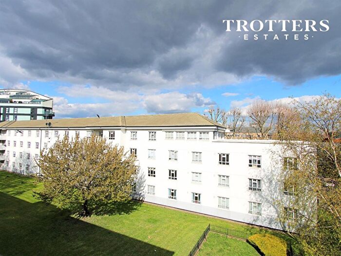 1 Bedroom Flat To Rent In Achilles House, Bethnal Green, London, E2