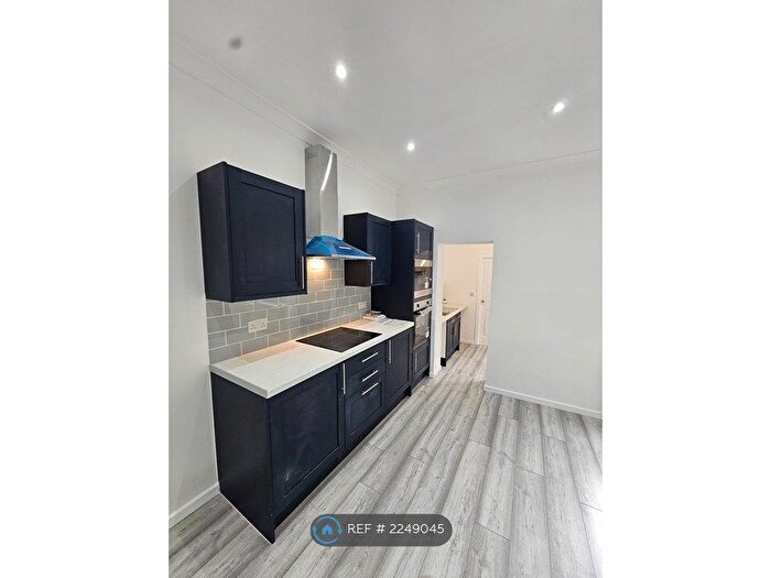 3 Bedroom Terraced House To Rent In Badger Avenue, Crewe, CW1