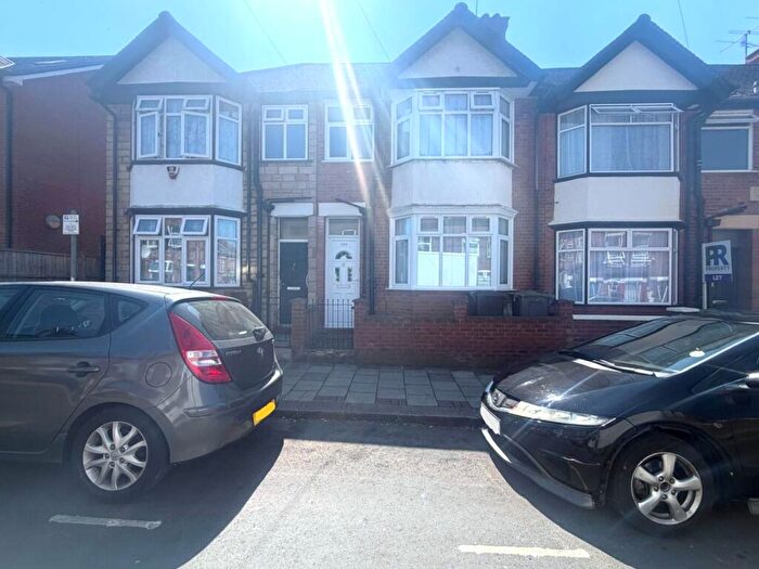 Terraced House To Rent In Frederick Street, Luton, LU2