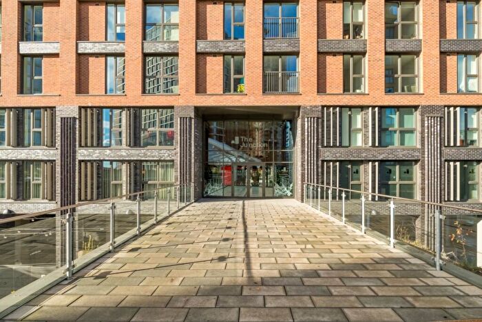 2 Bedroom Apartment To Rent In The Junction Leeds, LS12
