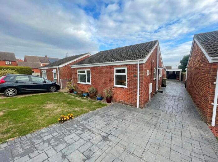 2 Bedroom Detached Bungalow To Rent In Watts Close, Hanslope, Milton Keynes, MK19