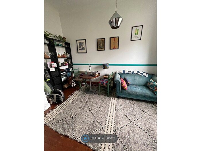 1 Bedroom Flat To Rent In Royal College Street, London, NW1