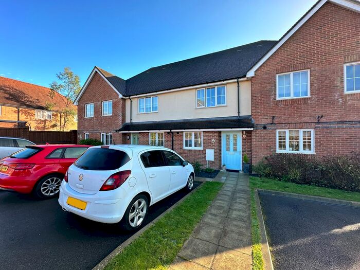 2 Bedroom Terraced House To Rent In Holmes Road, Salisbury, SP1