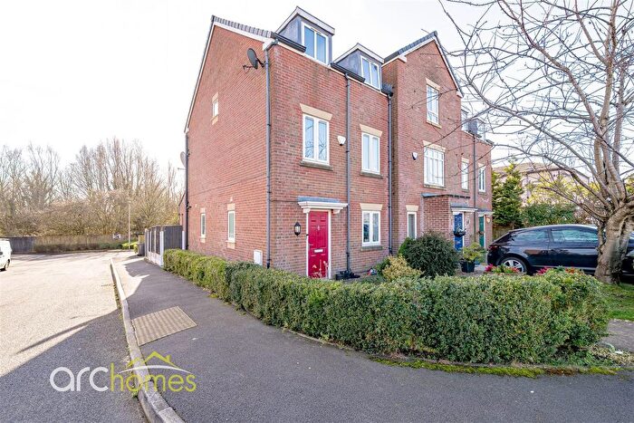 4 Bedroom Semi Detached House For Sale In Heath Gardens, Hindley Green, Wigan, WN2