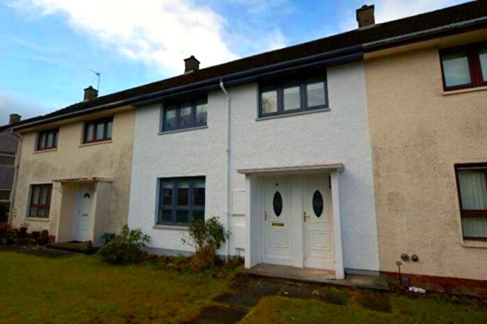 3 Bedroom Flat To Rent In Stirling Drive, Glasgow, G74