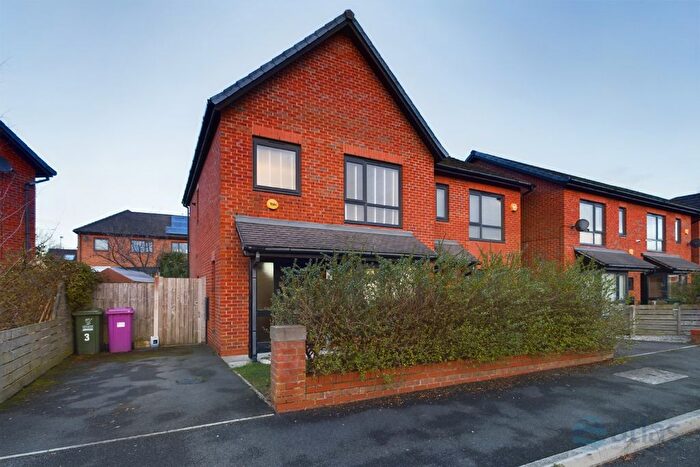 3 Bedroom Semi-Detached House To Rent In Bridgemill Close, Netherley, L27