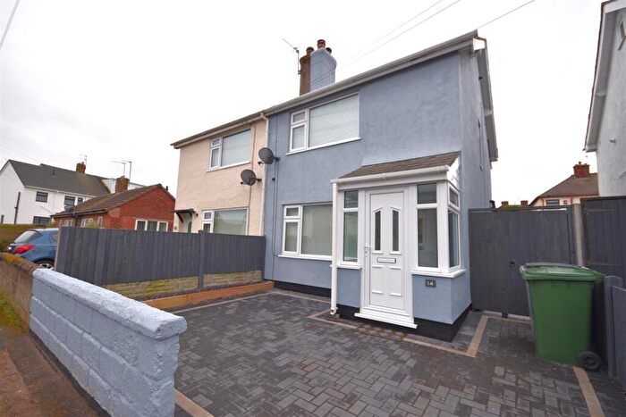 2 Bedroom Semi Detached House To Rent In Heather Road, Heswall, CH60