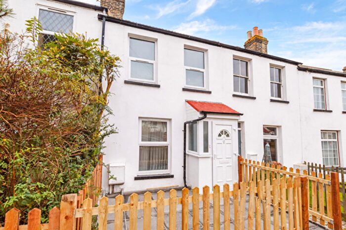 3 Bedroom Terraced House To Rent In Worlds End Lane, Orpington, BR6