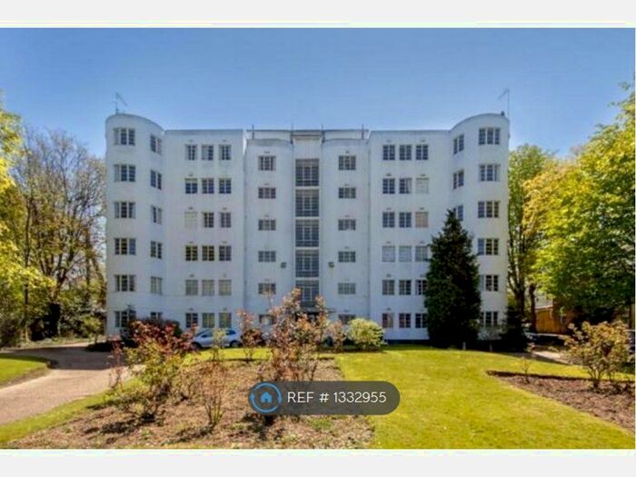 2 Bedroom Flat To Rent In London, London, N10