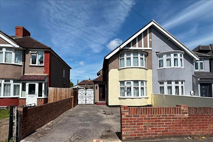 2 Bedroom Semi Detached House For Sale In Woodlawn Drive, Feltham, Middlesex, TW13