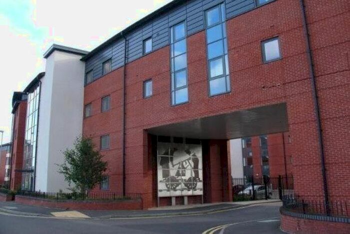 2 Bedroom Flat To Rent In Broad Gauge Way, Wolverhampton, WV10