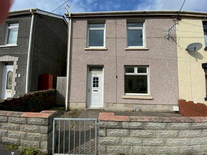 3 Bedroom Property To Rent In Brynelli, Dafen, Llanelli, SA14