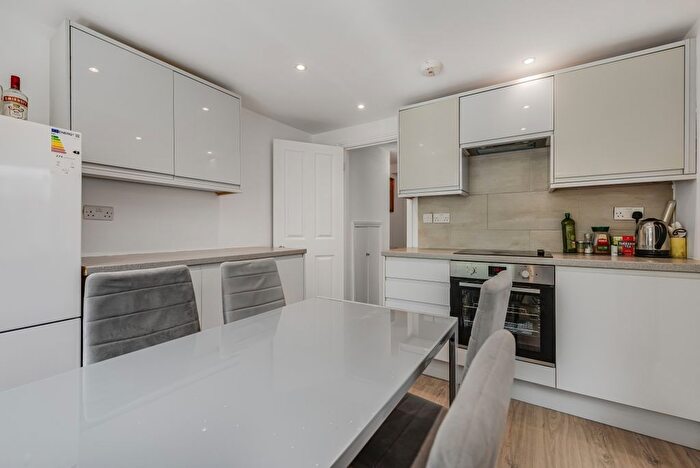 1 Bedroom Flat To Rent In Gastein Road, London, W6