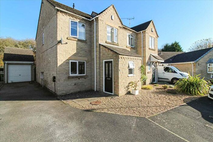 3 Bedroom House To Rent In Westwood Gardens, Morton, DE55