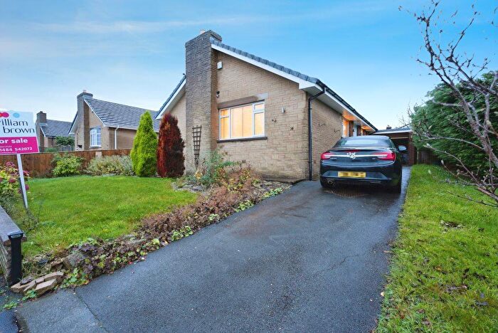 3 Bedroom Bungalow For Sale In Gleneagles Way, Huddersfield, HD2