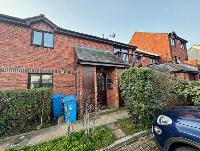 1 Bedroom Flat To Rent In Catalina Drive, Poole, Dorset, BH15