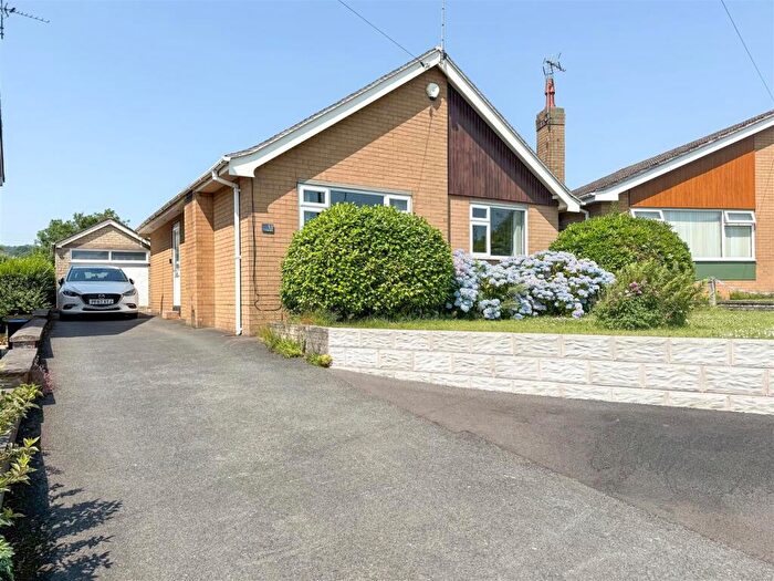2 Bedroom Detached Bungalow For Sale In Linden Drive, Gillow Heath, Stoke-On-Trent, ST8