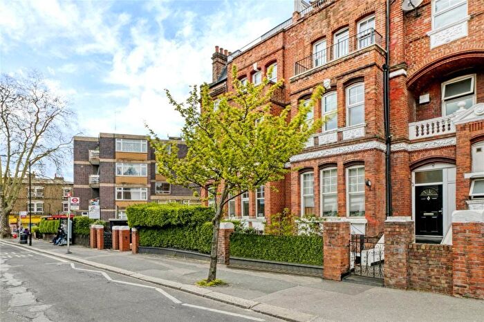 Apartment To Rent In Quex Road, London, NW6