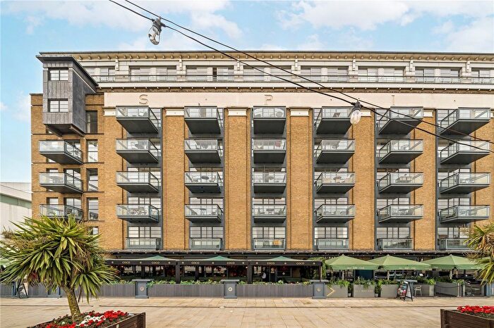 2 Bedroom Flat For Sale In Spice Quay Heights, Shad Thames, London, SE1