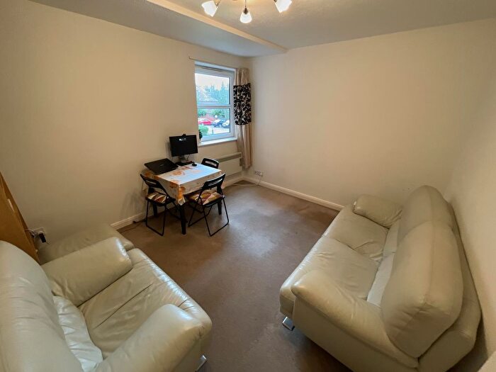 1 Bedroom Flat To Rent In Melrose Apartments, Manchester, M13