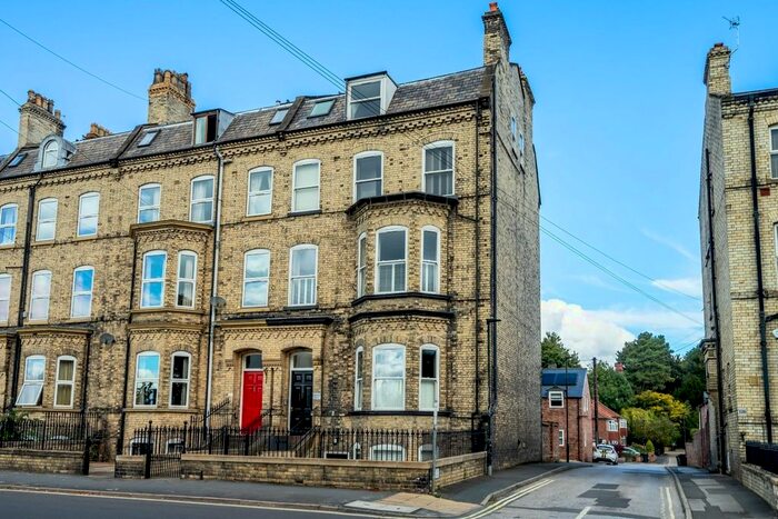 2 Bedroom Flat To Rent In Acomb Road, Holgate, York, YO24