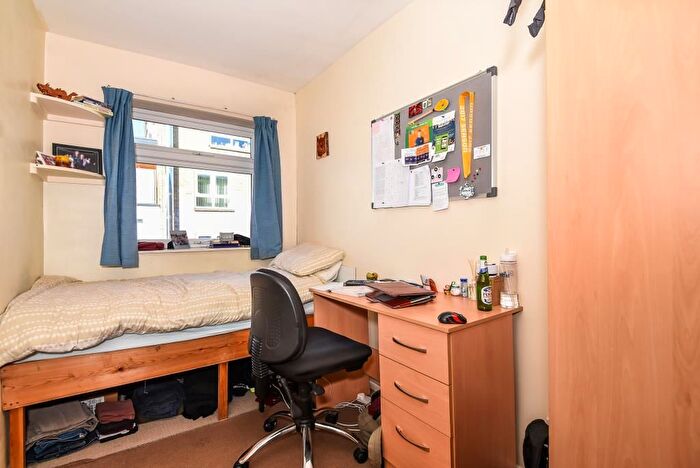 5 Bedroom Terraced House To Rent In Marston Street, Student Bedroom, OX4