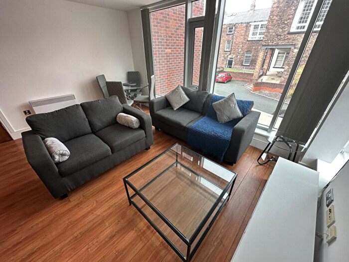 1 Bedroom Flat To Rent In Mount Pleasant, L3