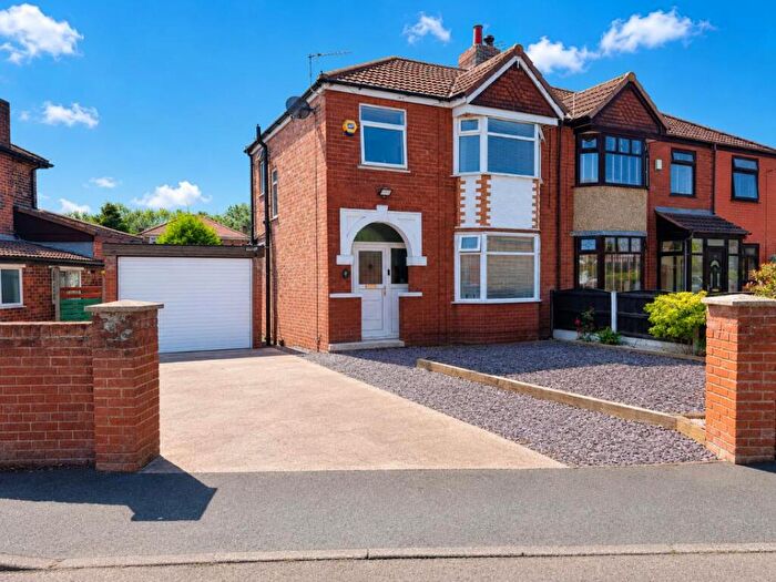 3 Bedroom Semi Detached House For Sale In Rainow Avenue, Droylsden, Manchester, M43