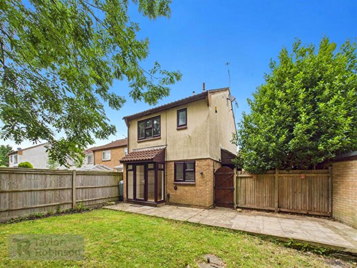 1 Bedroom End Of Terrace House For Sale In Dobson Road, Crawley, RH11