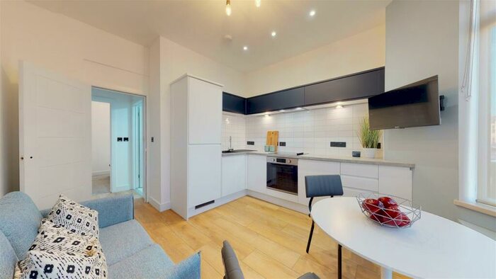 1 Bedroom Flat To Rent In Monthermer Road, Cardiff, CF24