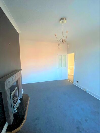 2 Bedroom Flat To Rent In Glebe Terrace, Gateshead, NE11