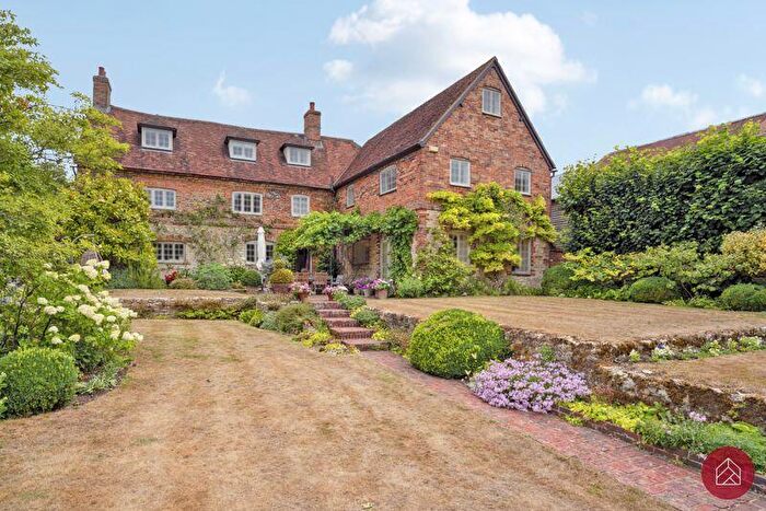7 Bedroom Detached House For Sale In Bicester Road, Long Crendon, HP18