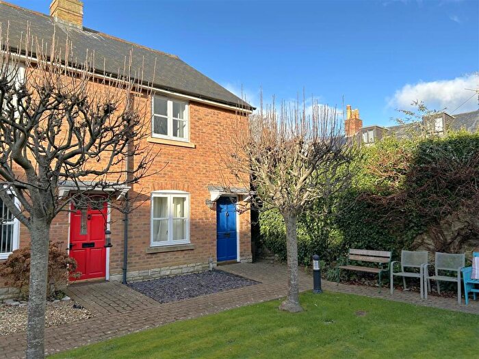 2 Bedroom End Of Terrace House To Rent In West Allington, Bridport, DT6