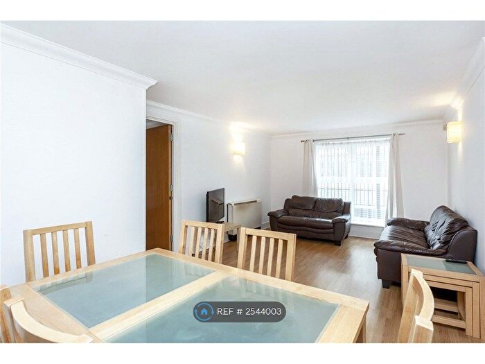 2 Bedroom Flat To Rent In Mellville Place, London, N1