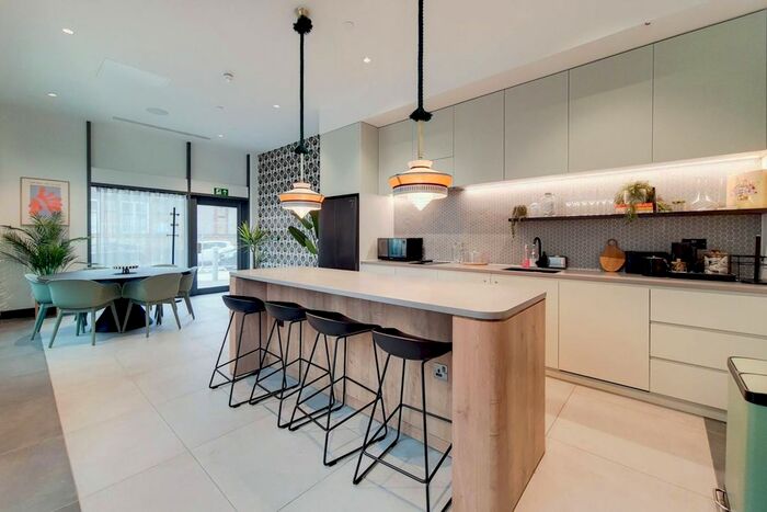 1 Bedroom Flat To Rent In Merrick Road, Southall, London, UB2