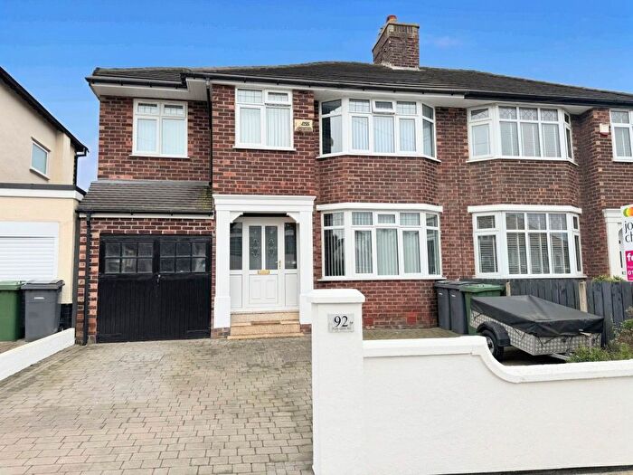 4 Bedroom Semi-detached House For Sale In Waterpark Road, Prenton, CH43